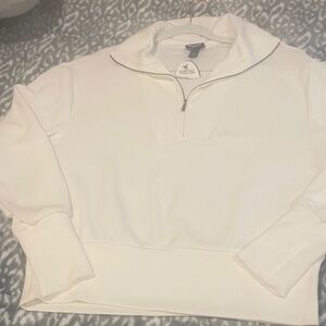 Bran new scoop 3/4 zip off white light Scuba pullover